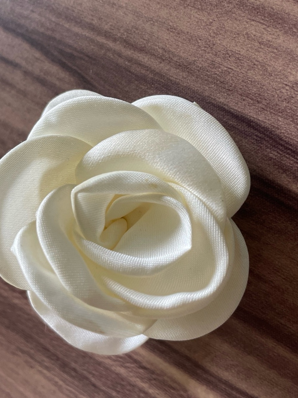 Vintage Cream Flower Hair Clip - Women's Accessories